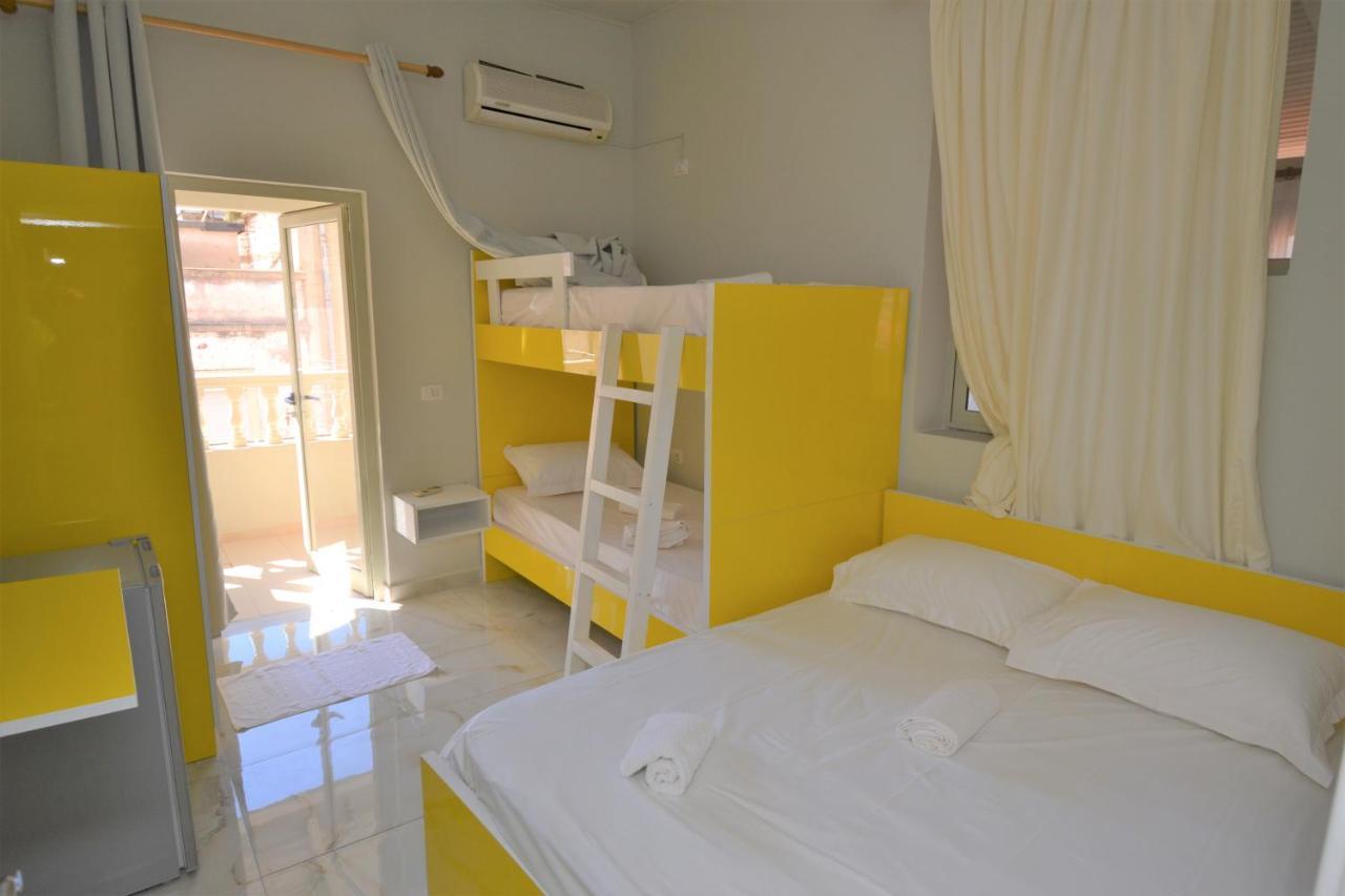 Jonian Central Condos Sarandë 외부 사진