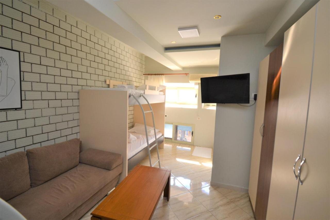 Jonian Central Condos Sarandë 외부 사진